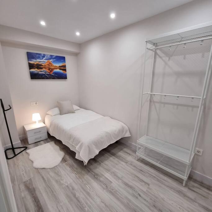 Apartamento Soho Boutique Tioda, Totalmente Reformado Junto A Las Estaciones, Wifi Oviedo Exterior foto